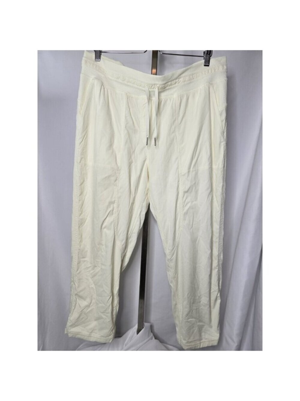 Lululemon Dance Studio Mid-Rise Crop 25" Lemon Sorbet Women's Size 14